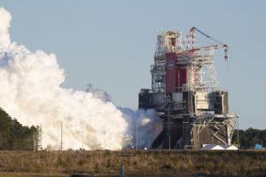 NASA conducts a hot fire test Jan. 16, 2021, of the core stage for the agency’s Space Launch System rocket on the B-2 Test Stand at Stennis Space Center near Bay St. Louis. Credit: NASA