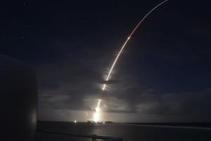 A threat-representative ICBM target launches from the Ronald Reagan Ballistic Missile Defense Test Site, Kwajalein Atoll, Republic of the Marshall Islands March 25, 2019. Credit: MDA