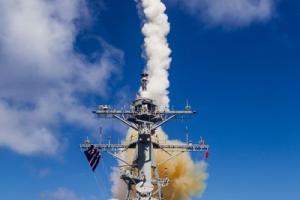 Aug. 1, 2015-As part of a joint Missile Defense Agency/US Navy missile defense test, the USS John Paul Jones detected, tracked, and successfully engaged the target using an SM-6 Dual I missile. Credit: MDA